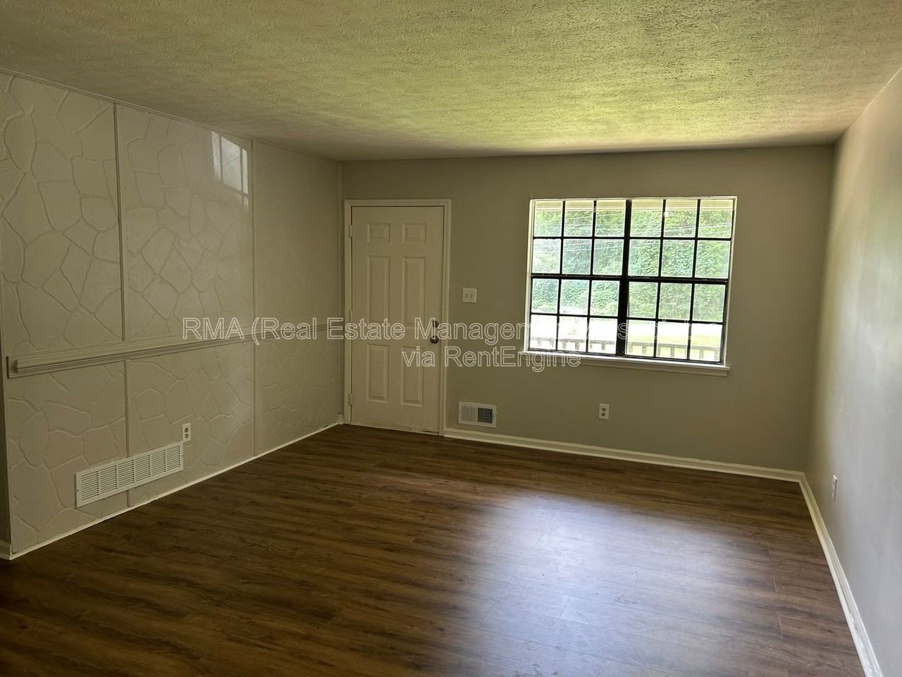 1214 High Falls Rd #B - Photo 2 of 6