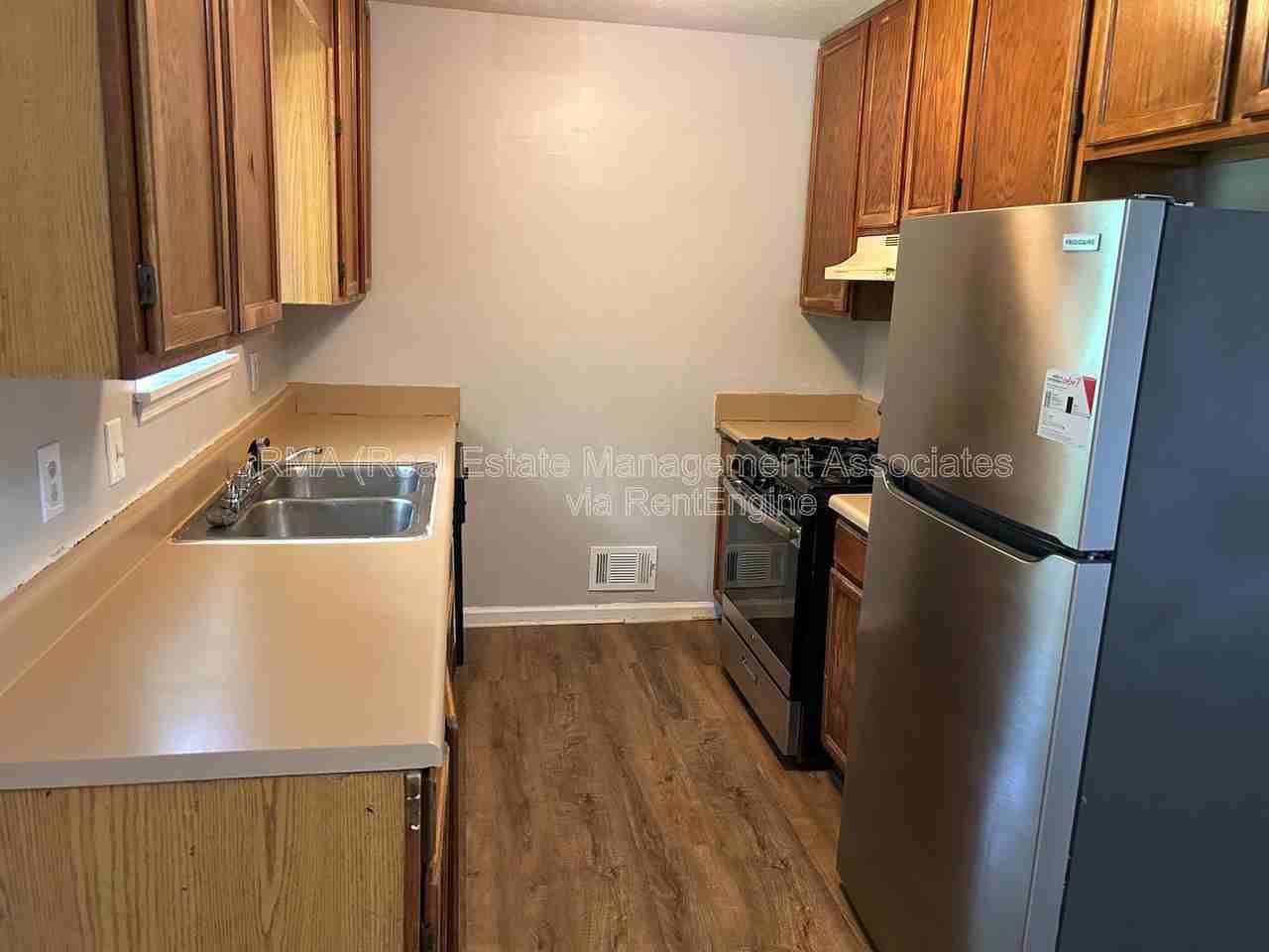 1214 High Falls Rd #B - Photo 3 of 6