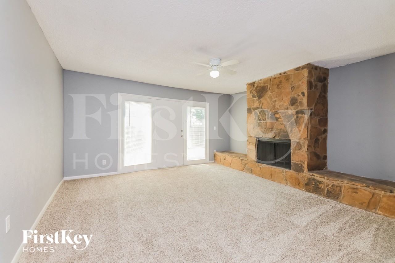 2026 Aspen Ln - Photo 4 of 16