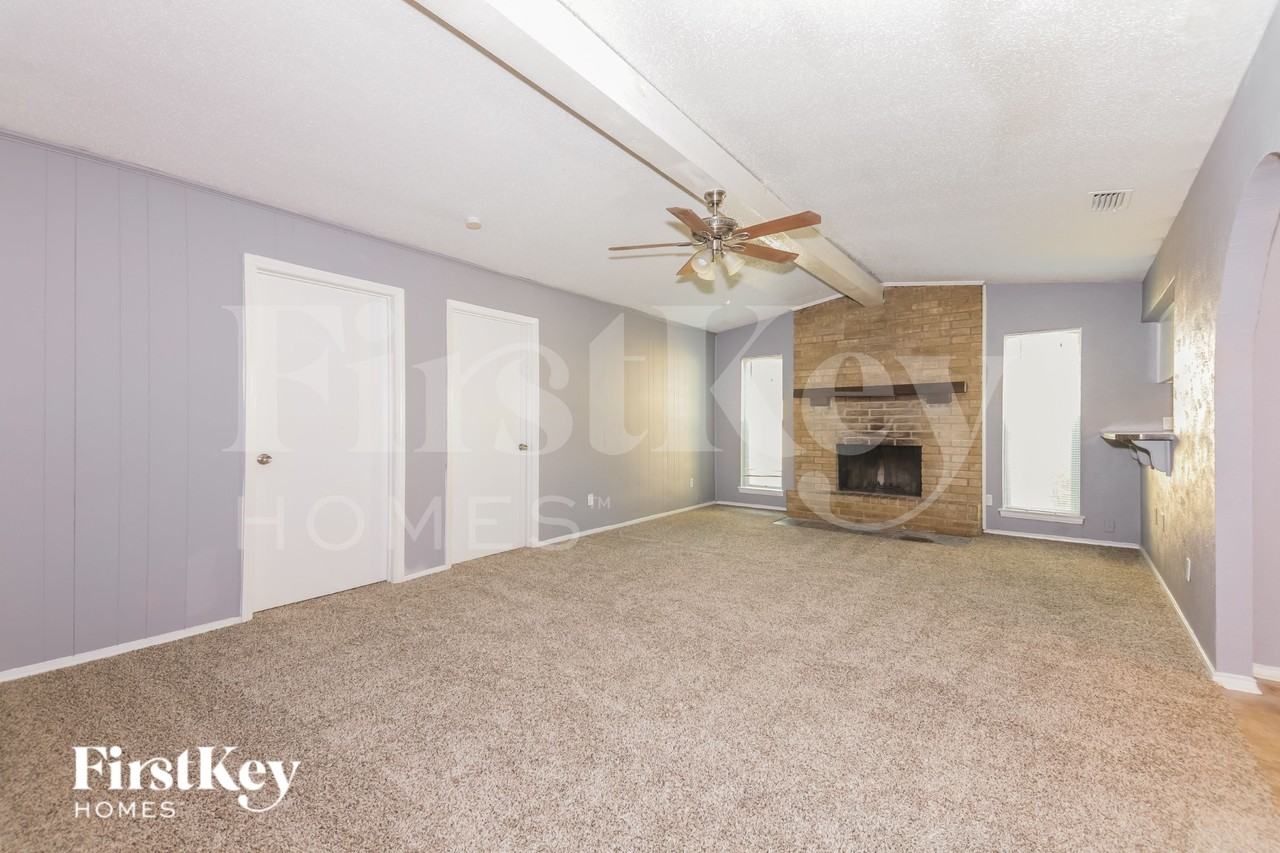 2026 Aspen Ln - Photo 5 of 16