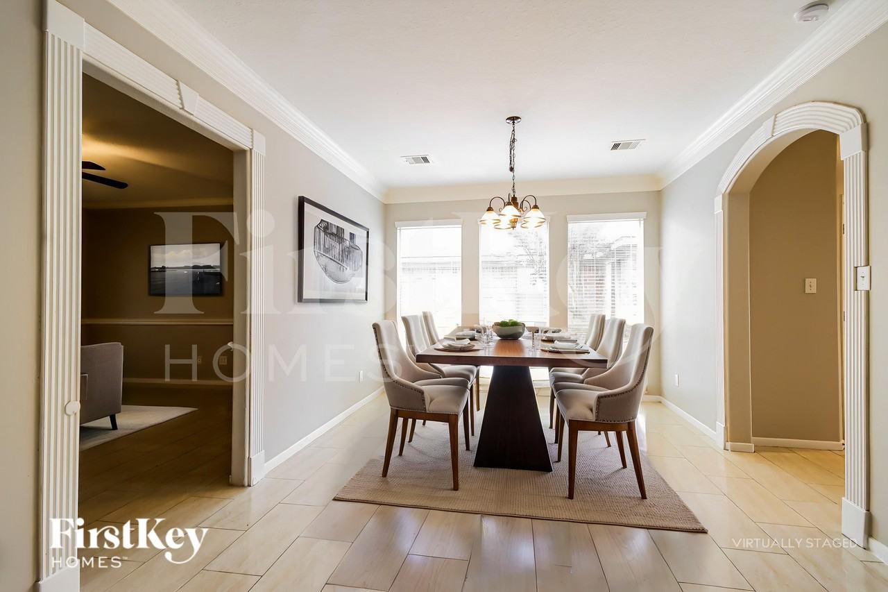 18222 Noble Forest Dr - Photo 6 of 19