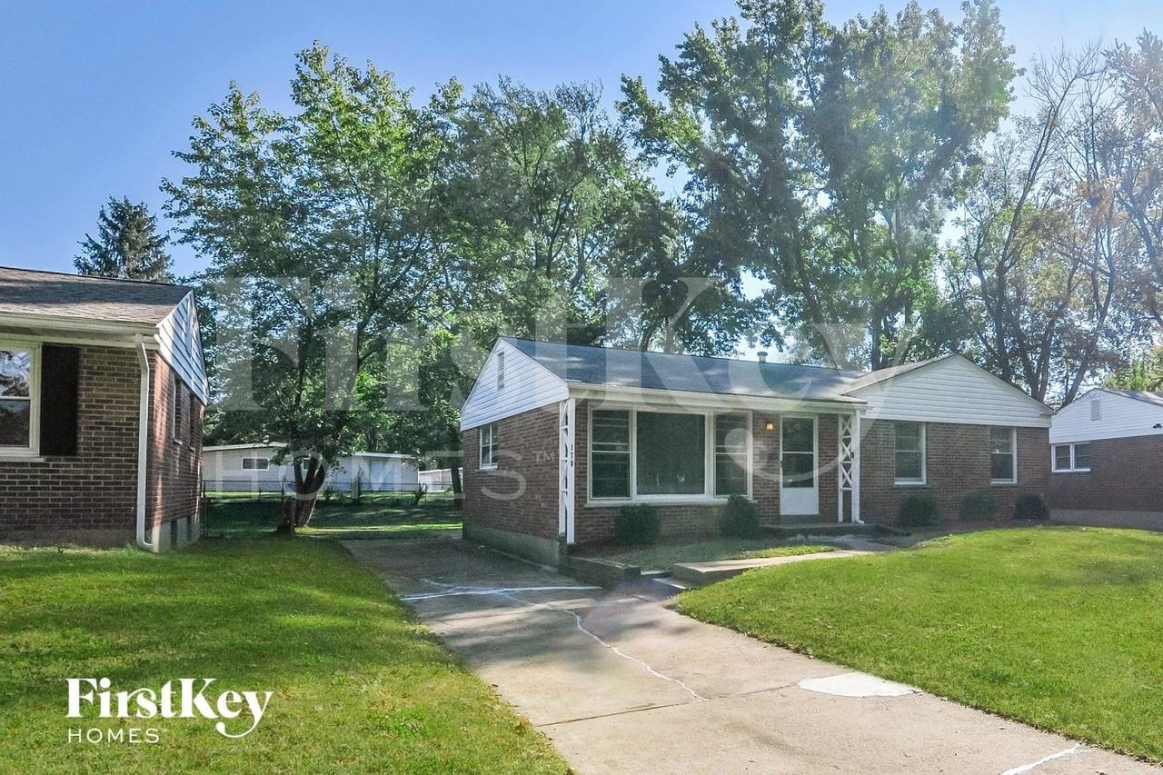 170 Saint Edward Ln - Photo 2 of 15