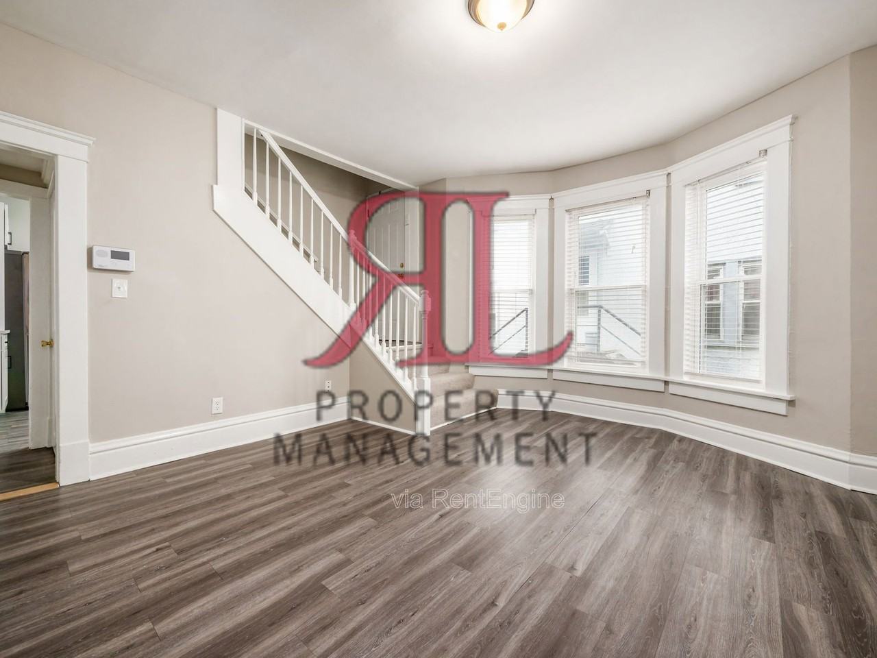 1268 Courtland Ave - Photo 7 of 29