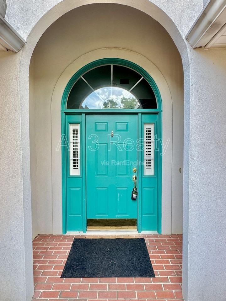 113 River Chase Ct - Photo 4 of 41