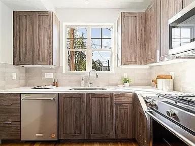 2828 Federal Blvd - Photo 3 of 11