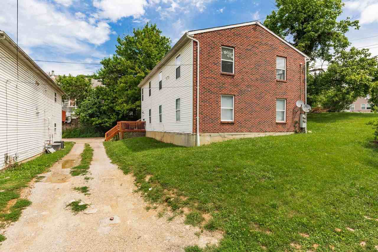 4489 Ammon Ave - Photo 2 of 15