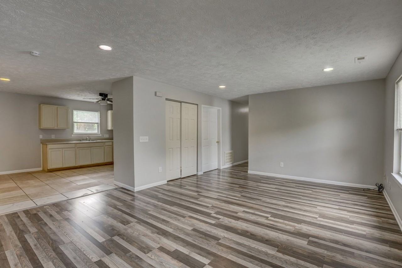 4489 Ammon Ave - Photo 5 of 15