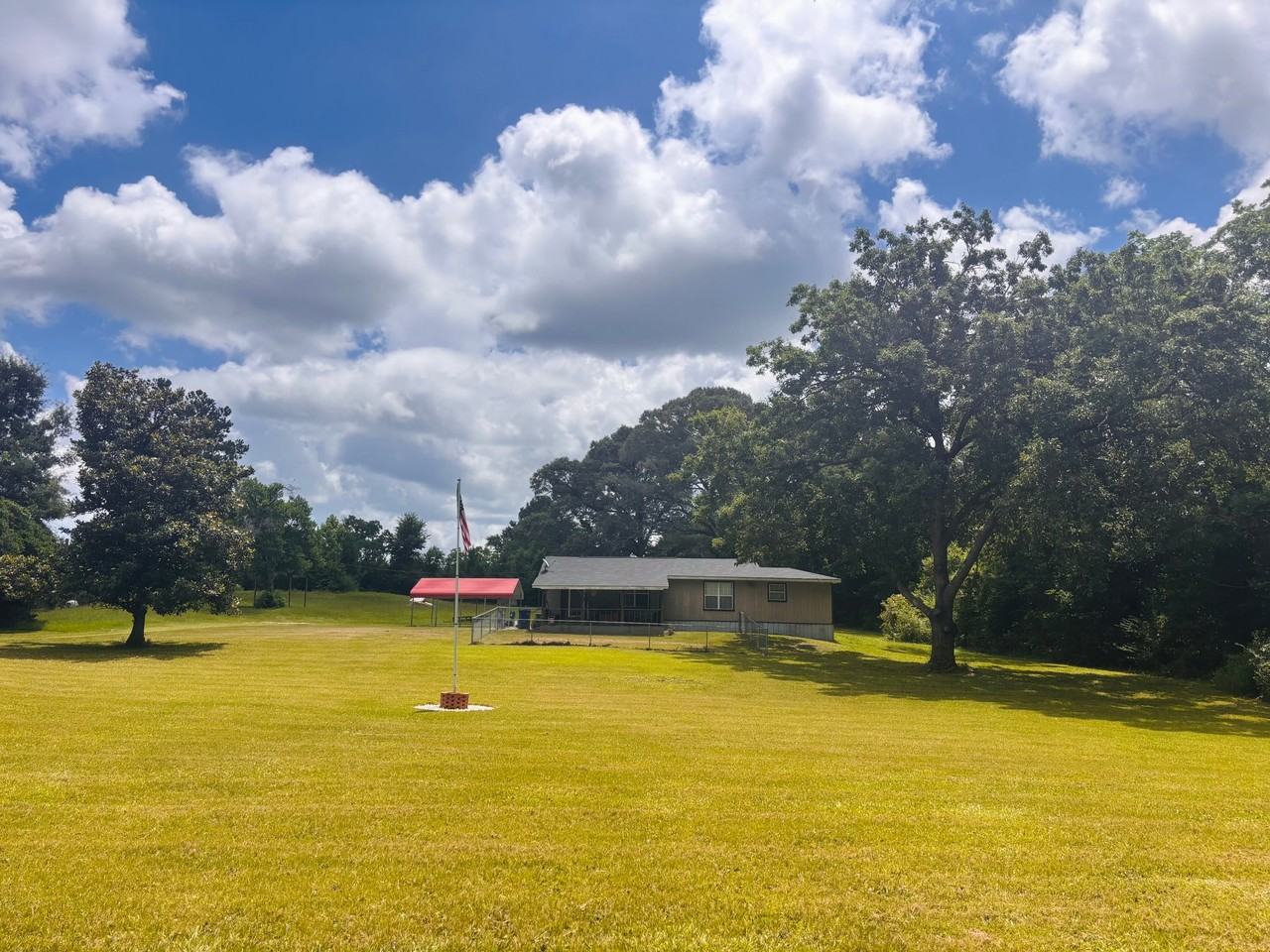 1761 Bass Rd - Photo 3 of 20