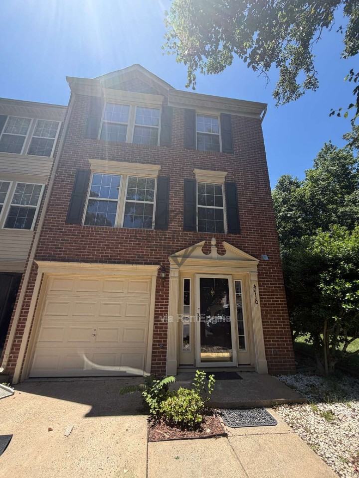 4710 Turnberry Dr - Photo 3 of 41