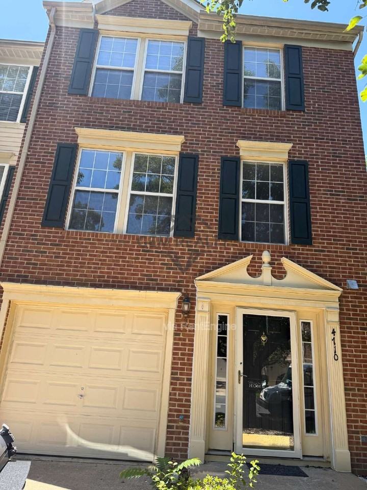 4710 Turnberry Dr - Photo 4 of 41