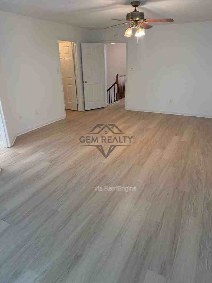 4710 Turnberry Dr - Photo 6 of 41