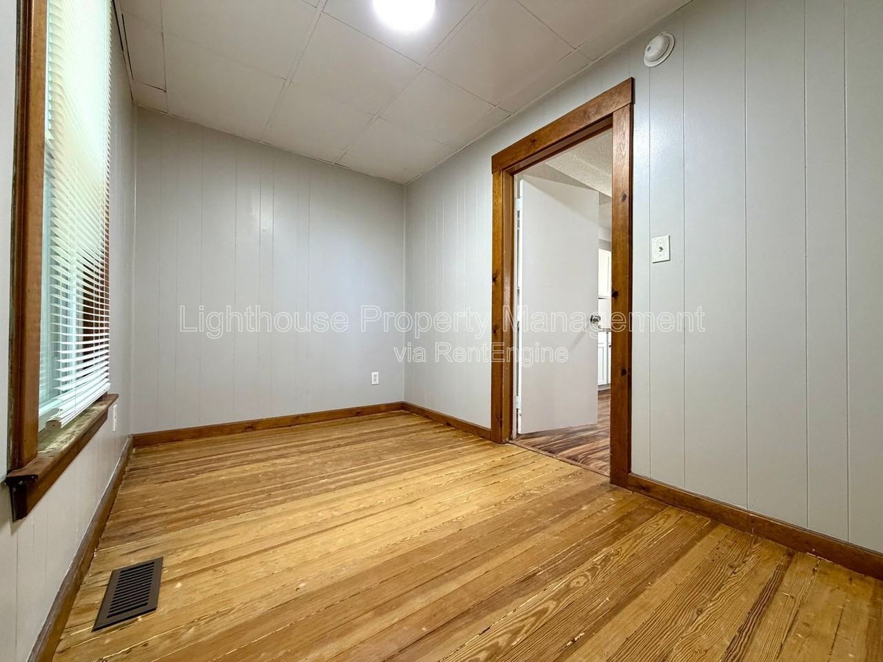 1732 7th St #1 - Photo 6 of 16