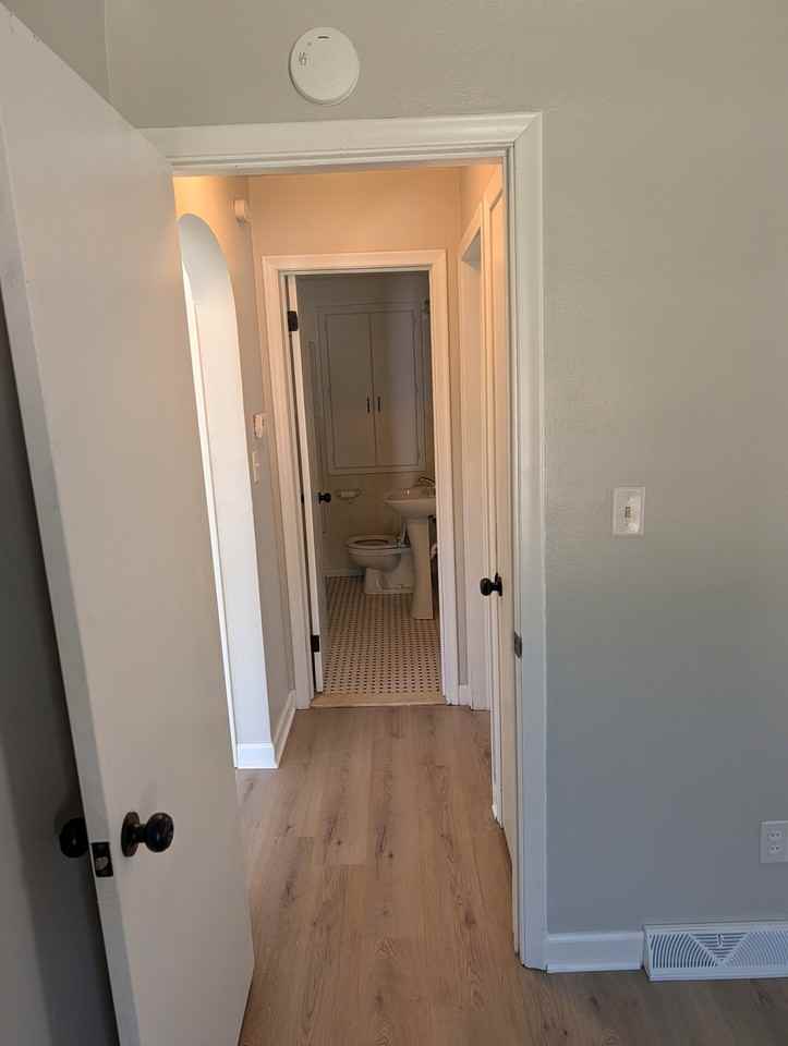 21712 Lakeview St - Photo 3 of 15