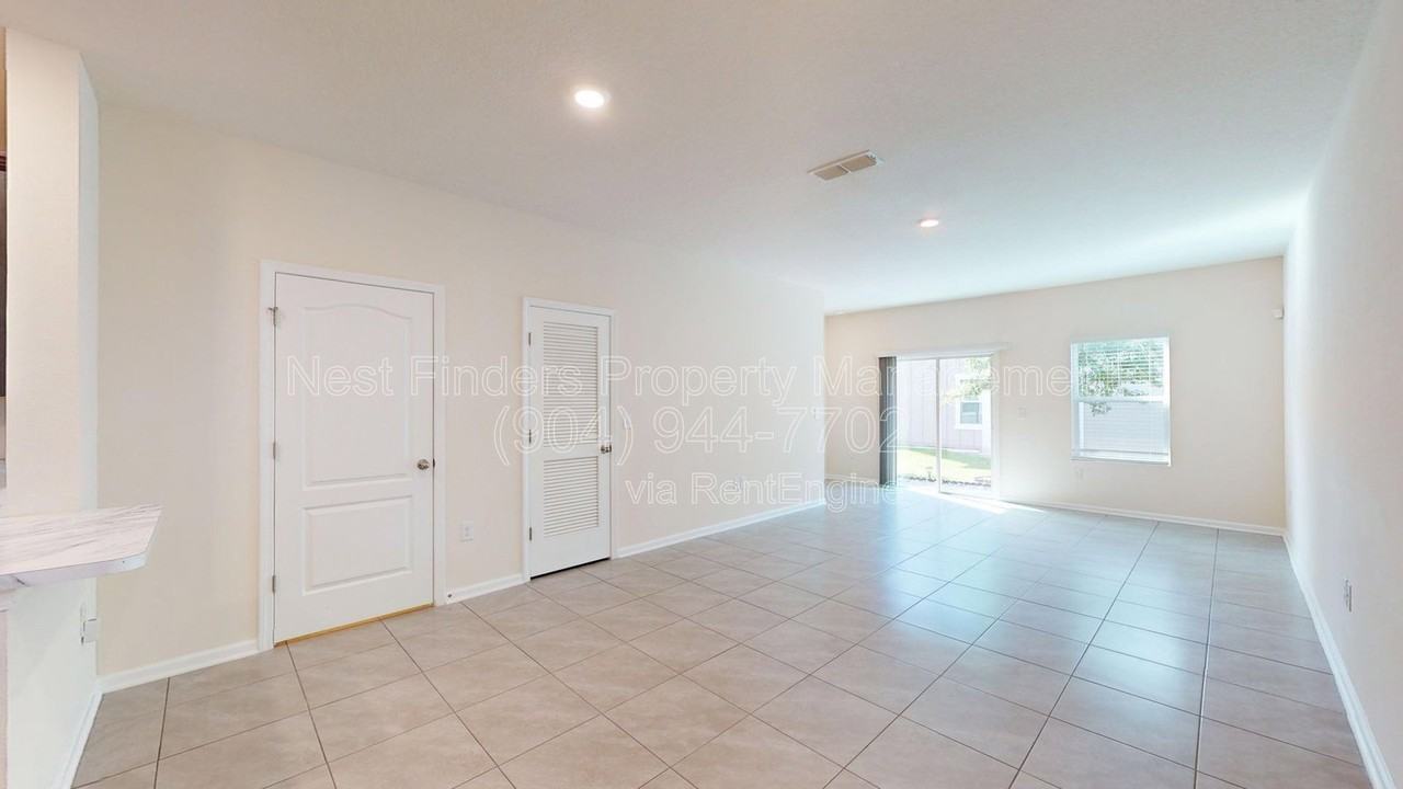 373 Aralia Ln - Photo 5 of 23