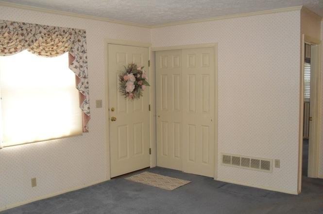 1194 Hancock Ave - Photo 7 of 20