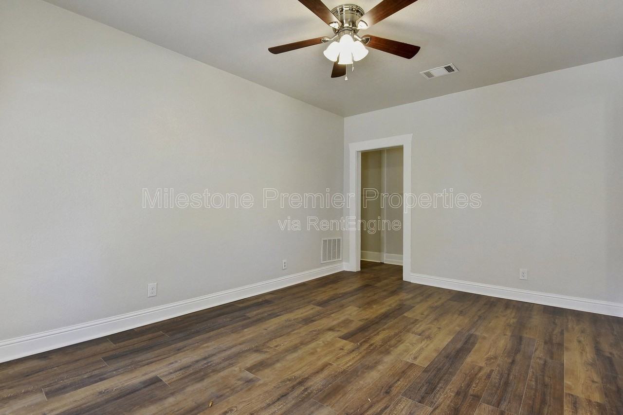1115 S Rusk Ave - Photo 6 of 23