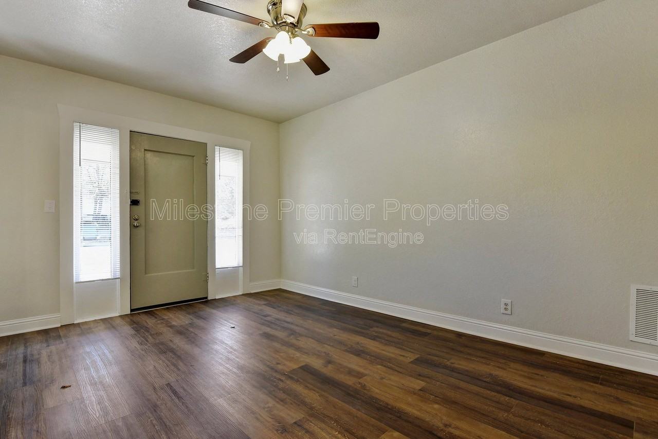 1115 S Rusk Ave - Photo 7 of 23