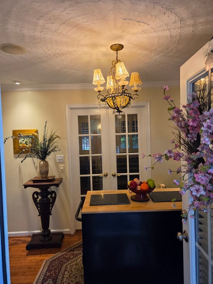 105 W Belvedere Rd - Photo 3 of 14