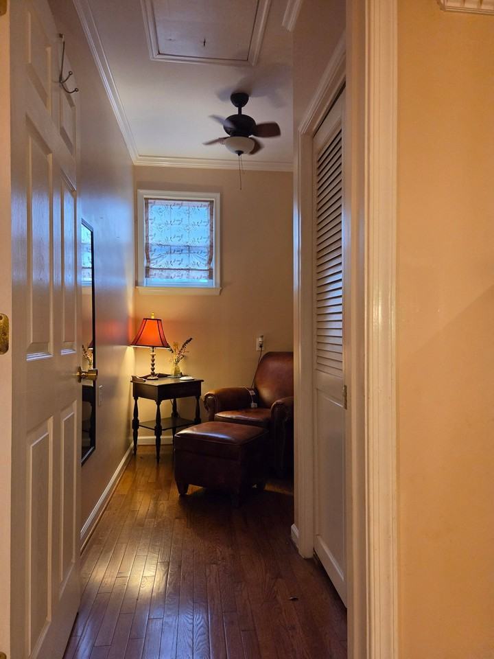 105 W Belvedere Rd - Photo 7 of 14