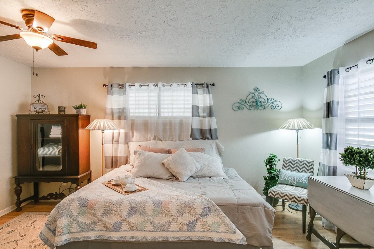 5207 Avenue K - Photo 2 of 13