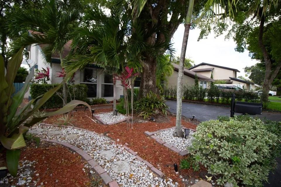 8321 Sw 39th Ct - Photo 3 of 16
