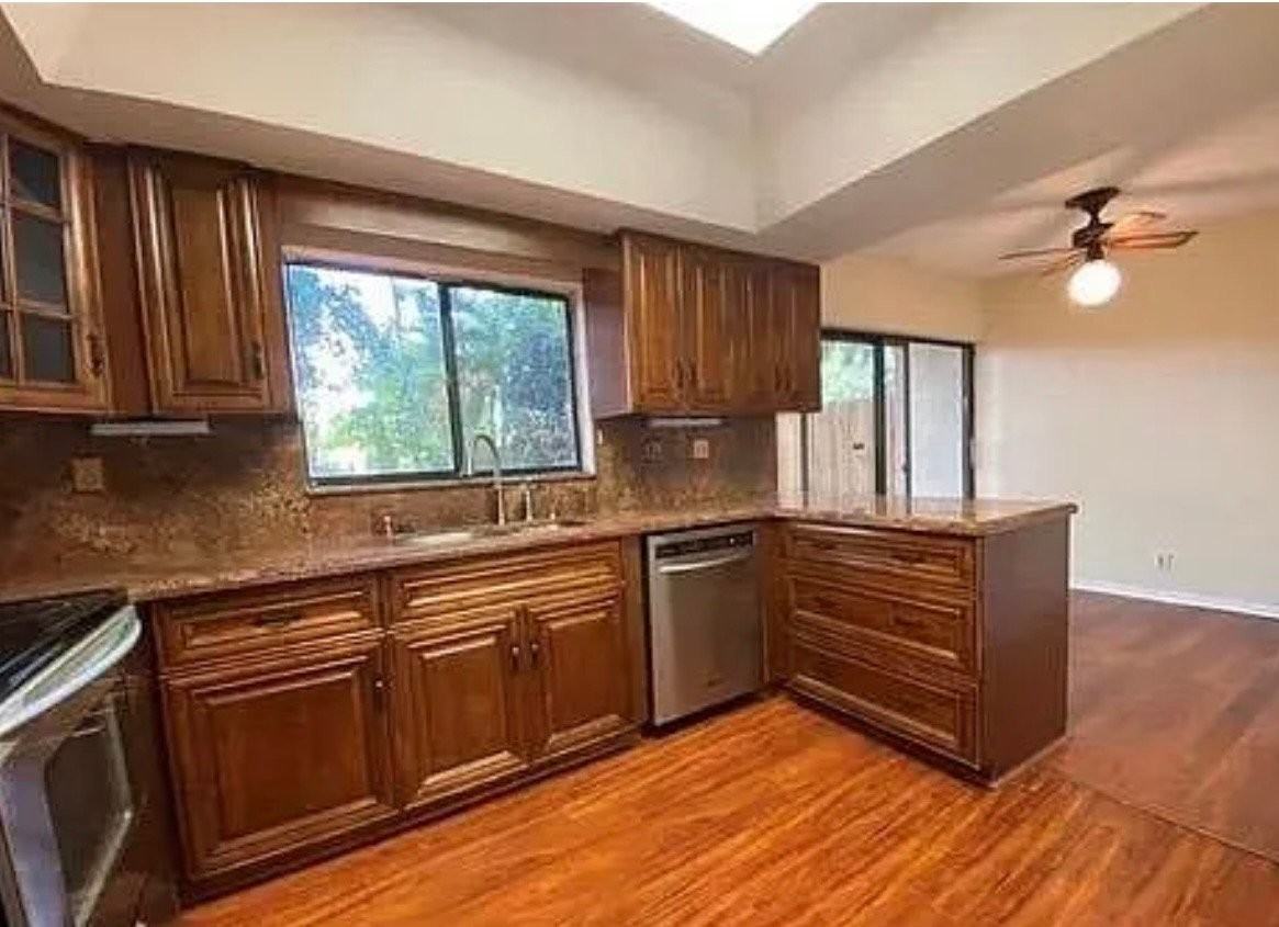 8321 Sw 39th Ct - Photo 4 of 16