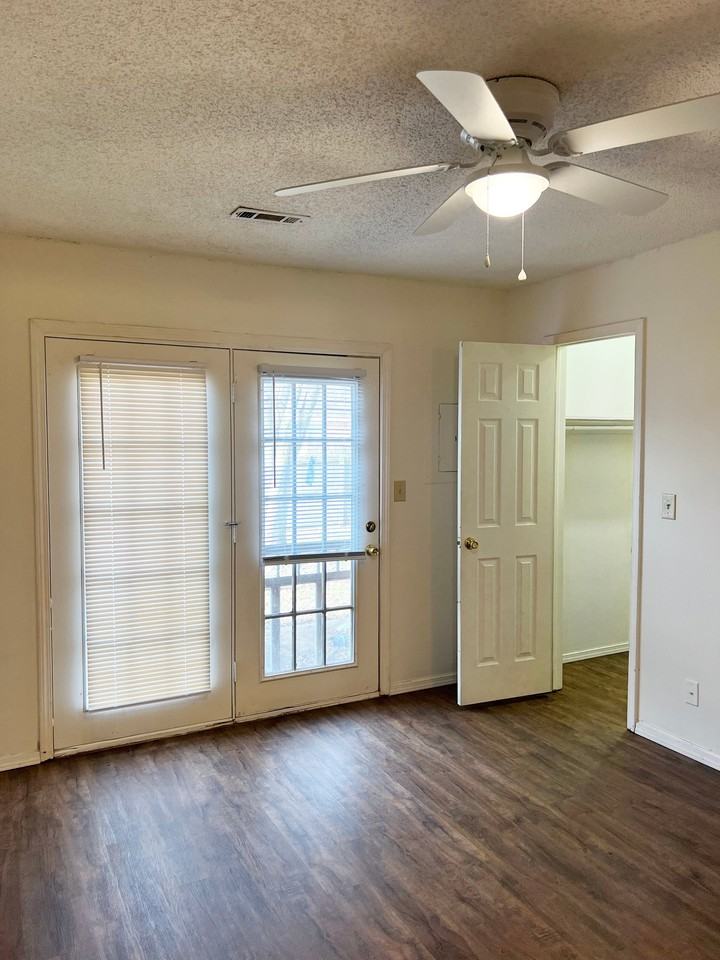 5900 Samantha St #A - Photo 6 of 13