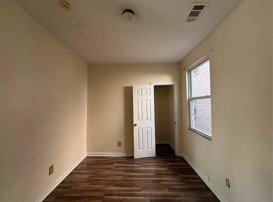 366 11th Ave - Photo 3 of 6