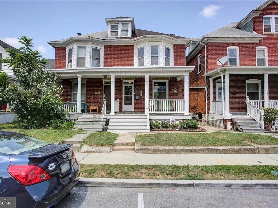 823 Mulberry Ave - Photo 3 of 14