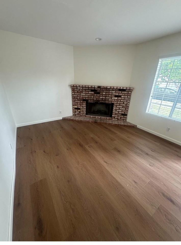 331 Newport Ave #4 - Photo 3 of 20