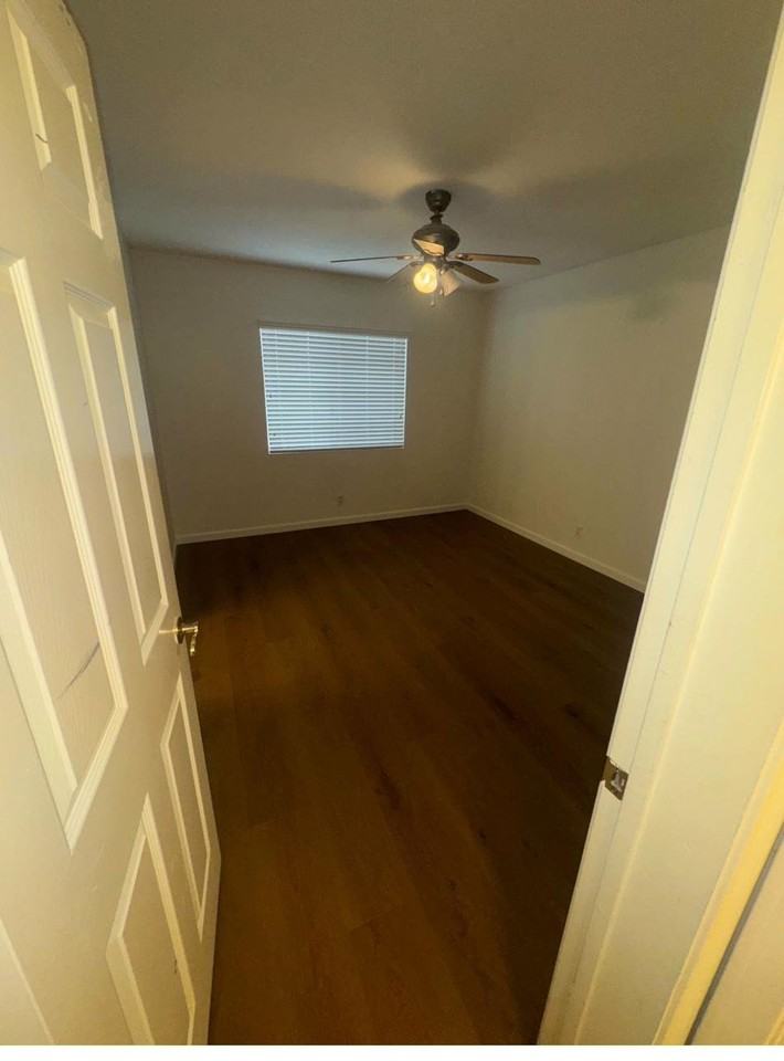 331 Newport Ave #4 - Photo 4 of 20