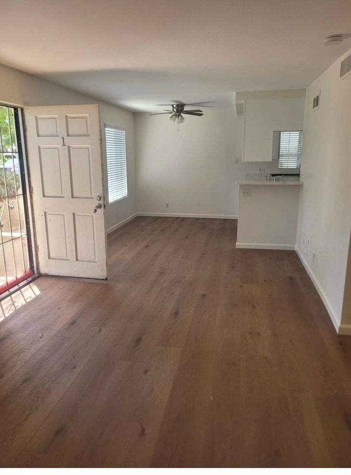 331 Newport Ave #4 - Photo 6 of 20