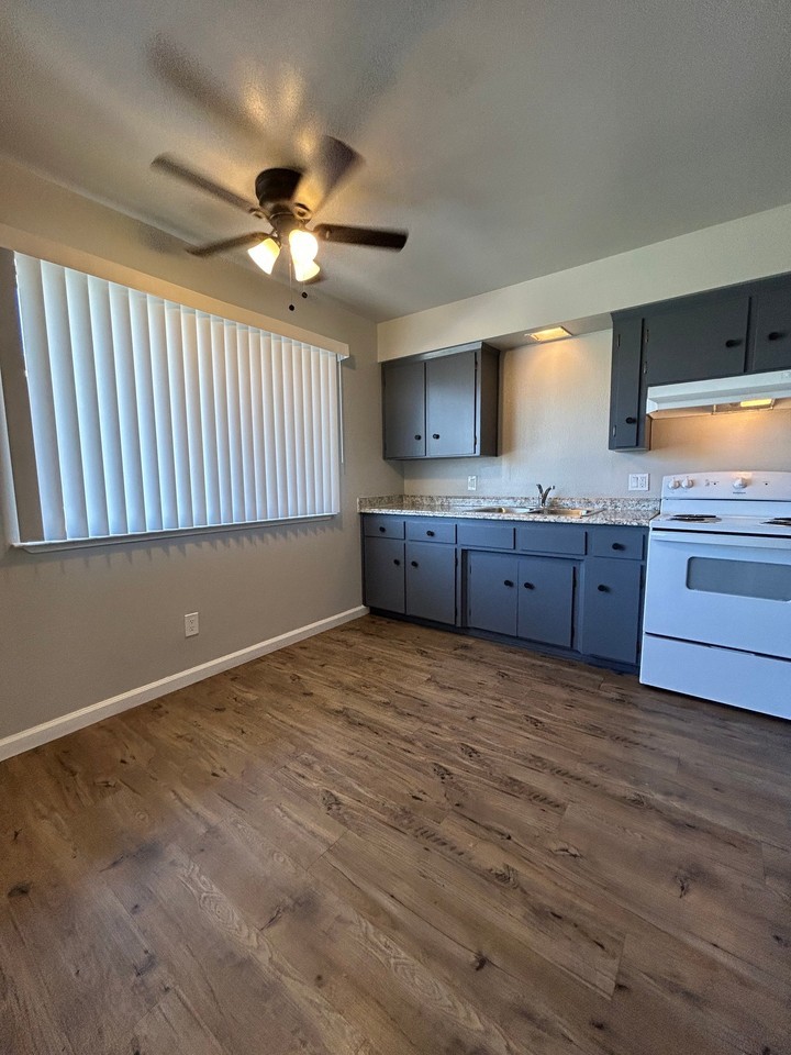 189 W Santa Ana Ave #F - Photo 4 of 16