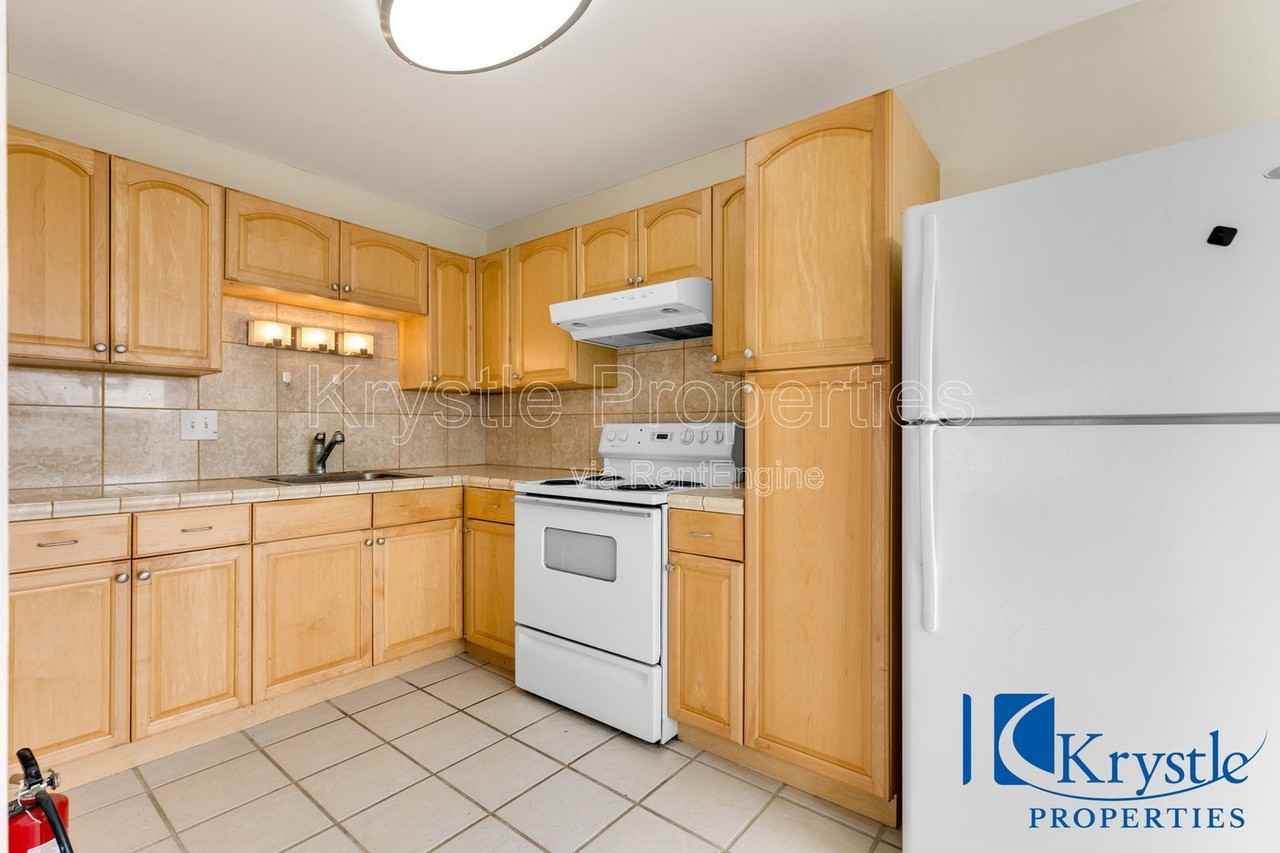340 Carter St #6 - Photo 6 of 6