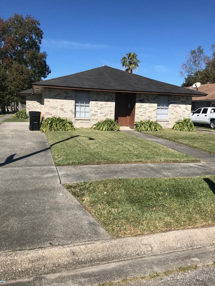 11967 Curran Rd