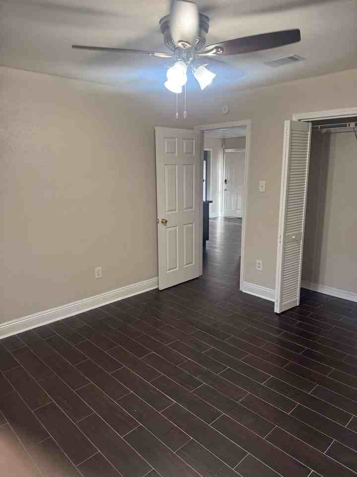 11967 Curran Rd - Photo 4 of 14