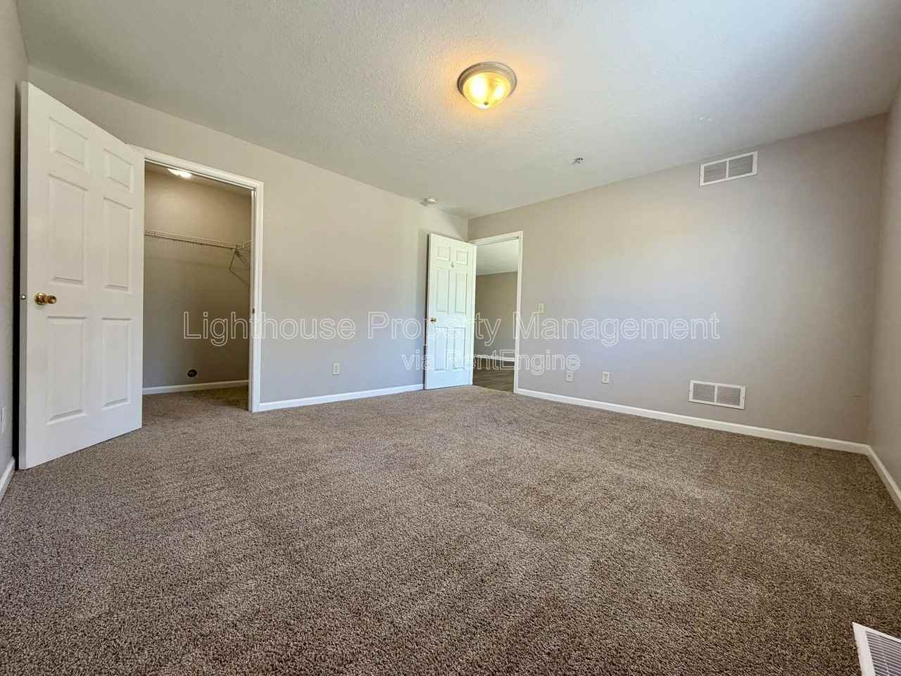 860 Marquette Ave #14 - Photo 5 of 19