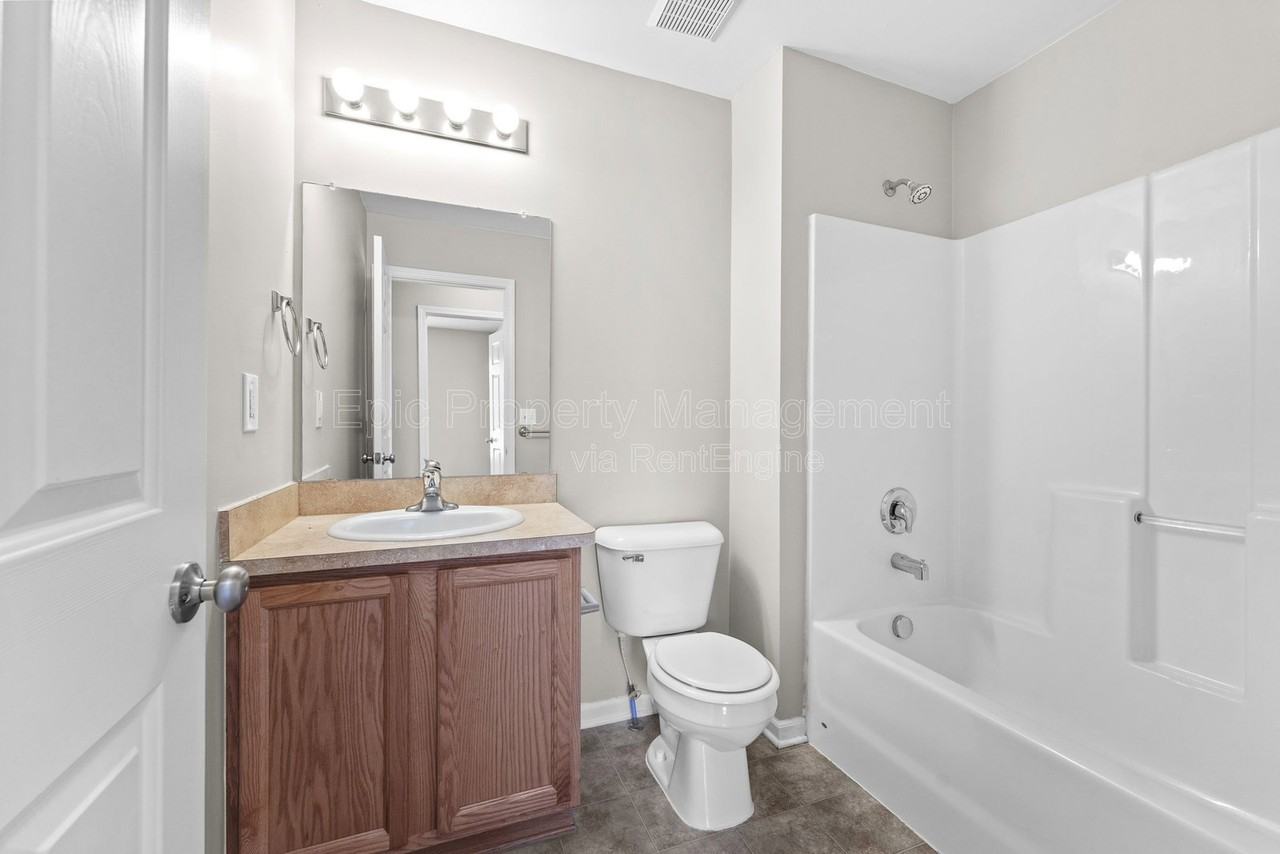 101 Taddeo Dr - Photo 6 of 17