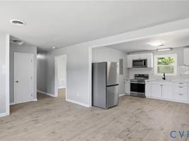 featured image of 3613 Creekwood Dr