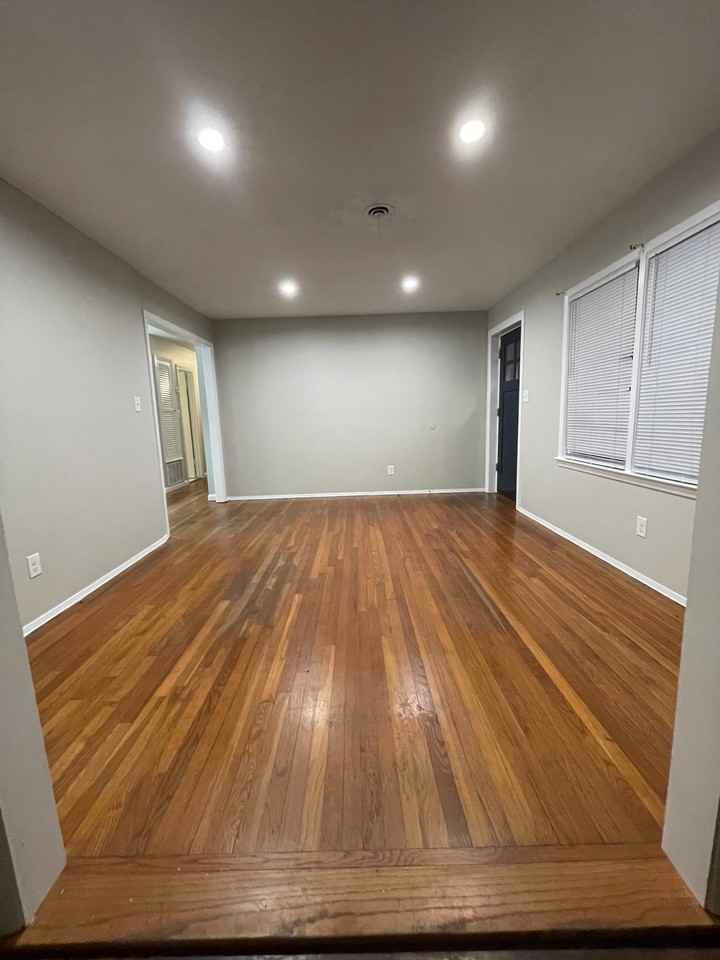 3635 Belair Rd - Photo 3 of 17