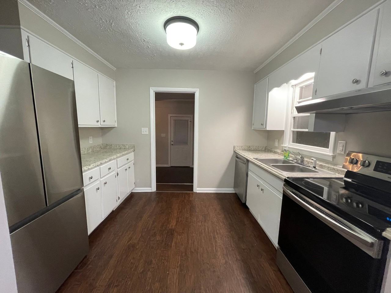 3635 Belair Rd - Photo 4 of 17