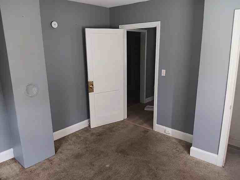 121 Coker St - Photo 2 of 9