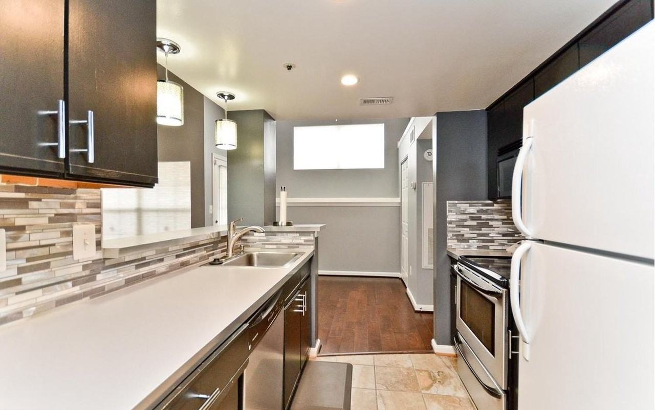 15645 Easthaven Ct #1011 - Photo 4 of 15