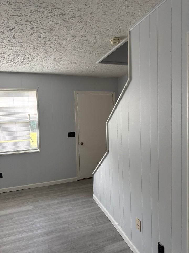301 Park Blvd #A5 - Photo 4 of 9