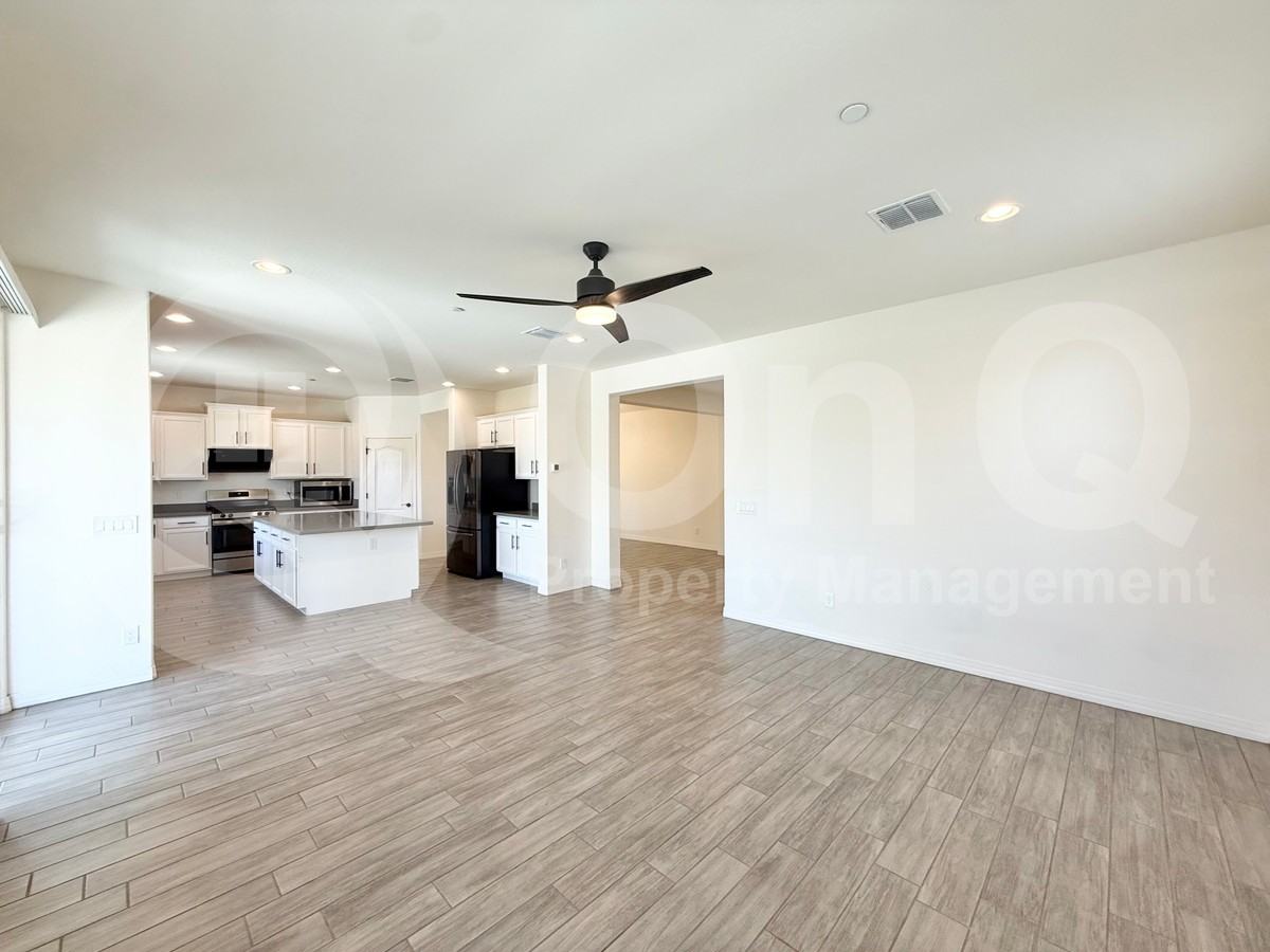 13222 W Brookhart Way - Photo 5 of 29
