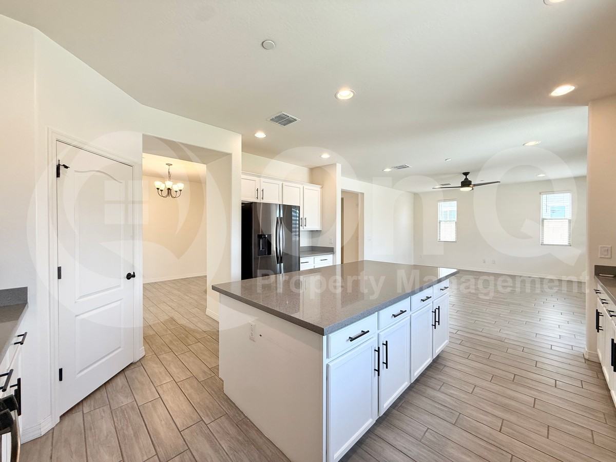 13222 W Brookhart Way - Photo 6 of 29