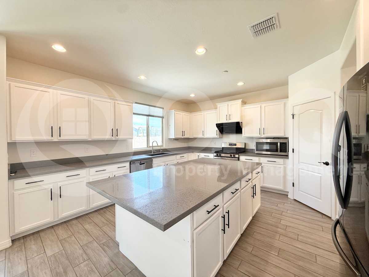 13222 W Brookhart Way - Photo 7 of 29