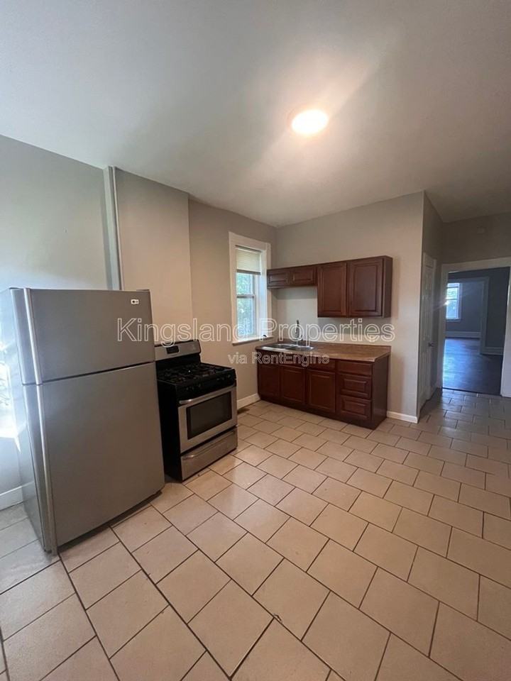 3022 Texas Ave #1F - Photo 6 of 6