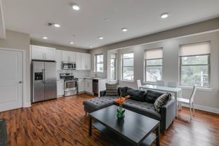 549 E Armstrong St #302 - Photo 1 of 1