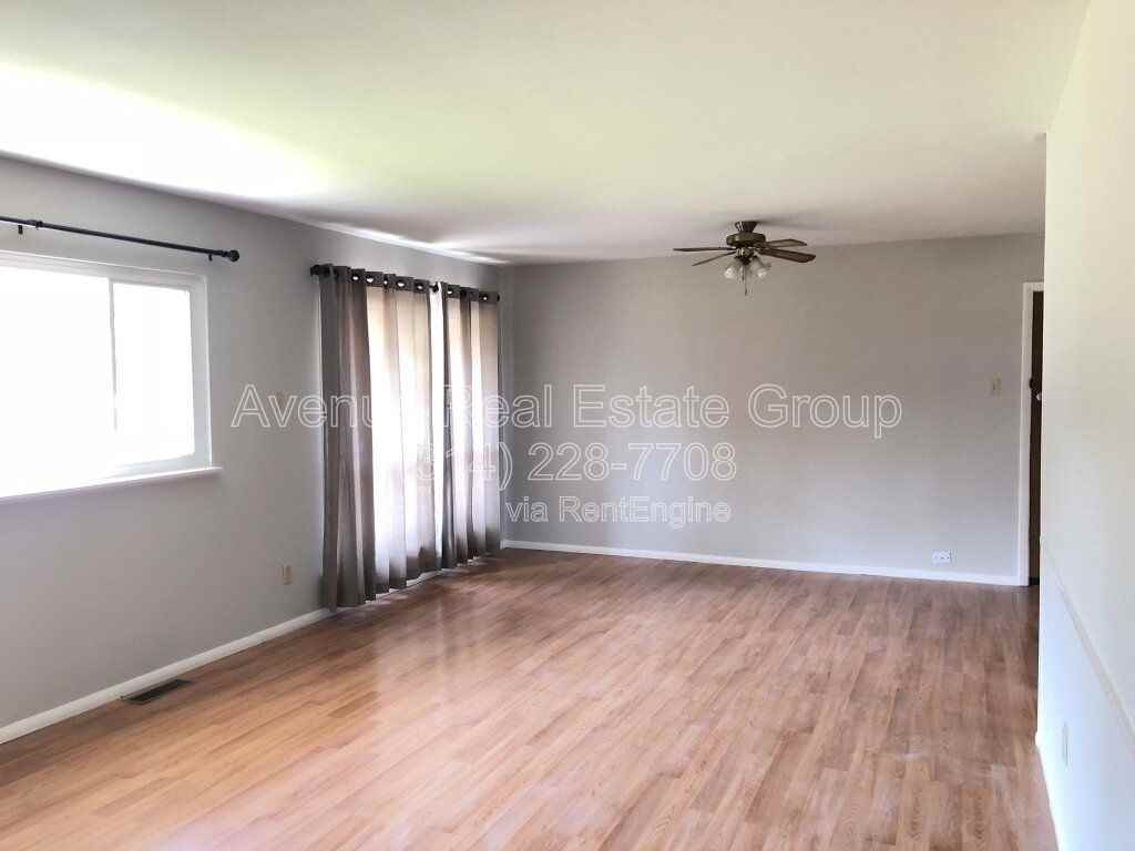 302 Brightsand Ct - Photo 2 of 11